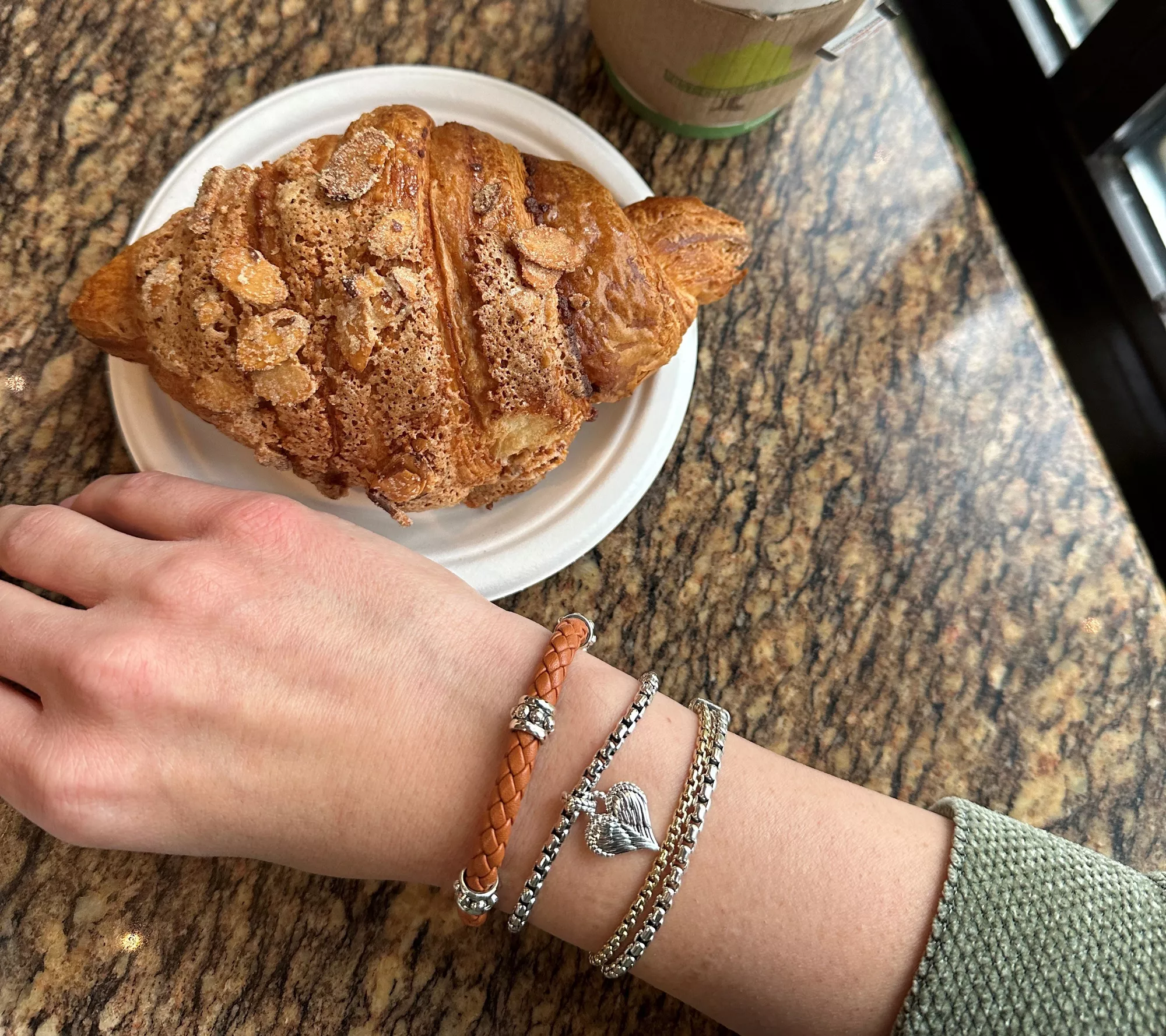 JAI Sterling Silver Symbols of Love 3.7mm Box Chain Charm Bracelet