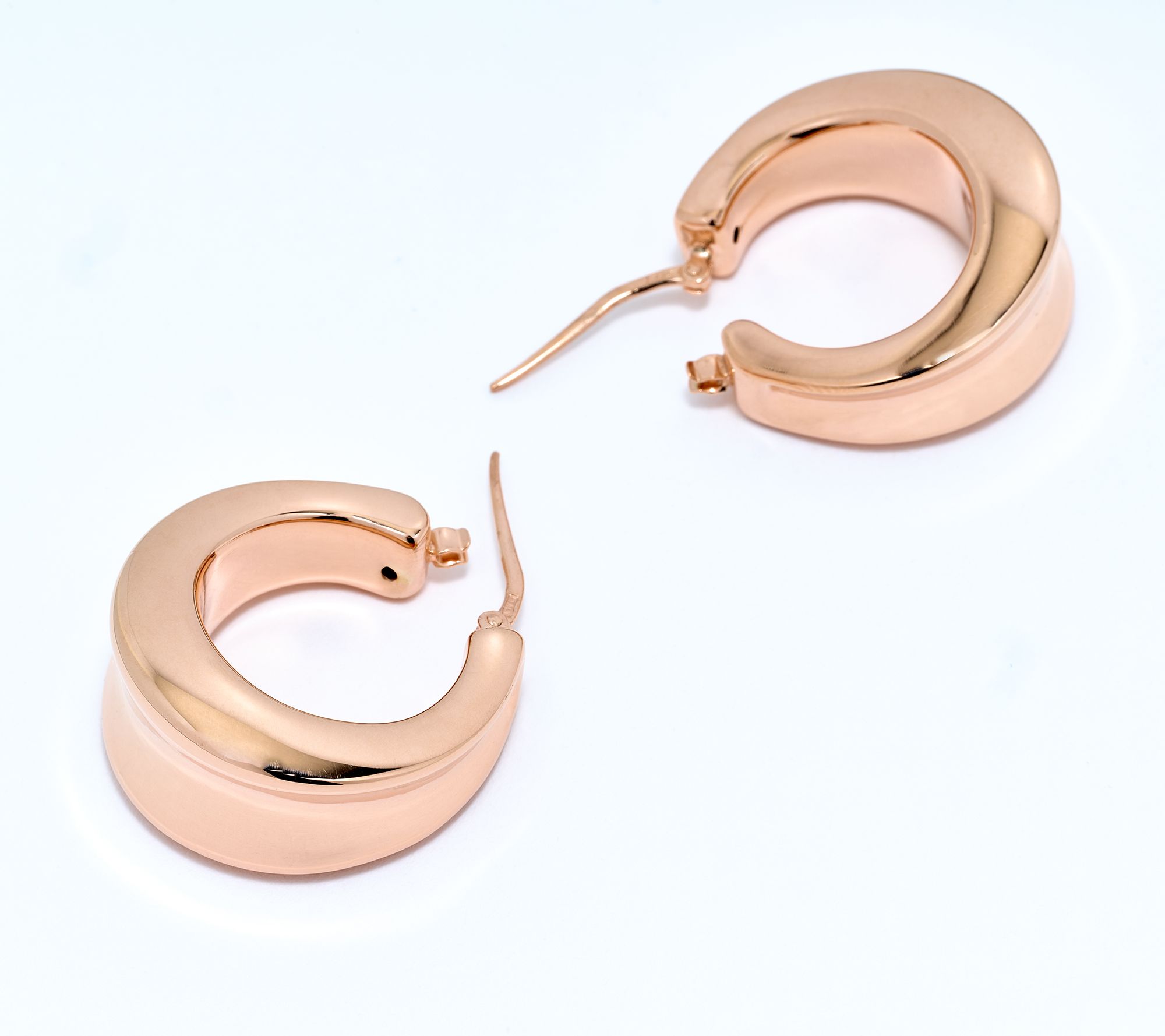 UltraFine 950 Silver Graduated Concave Center Hoop Earrings