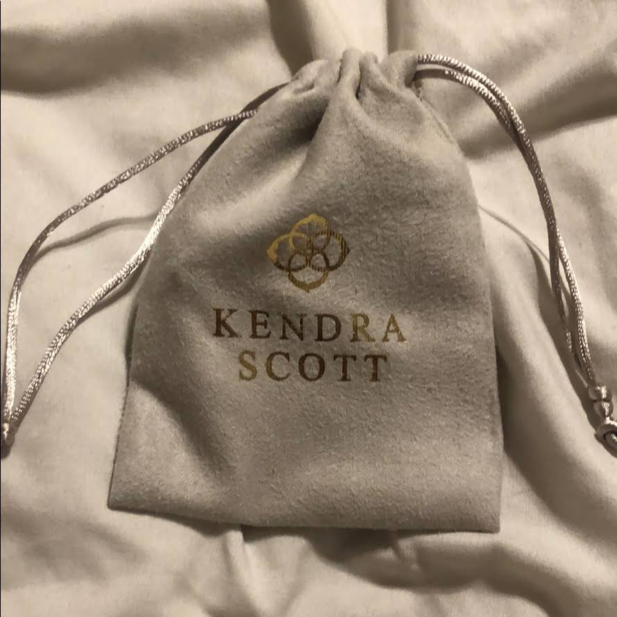 Kendra Scott Ari Heart Gold Short Pendant Necklace - Magenta Magnesite