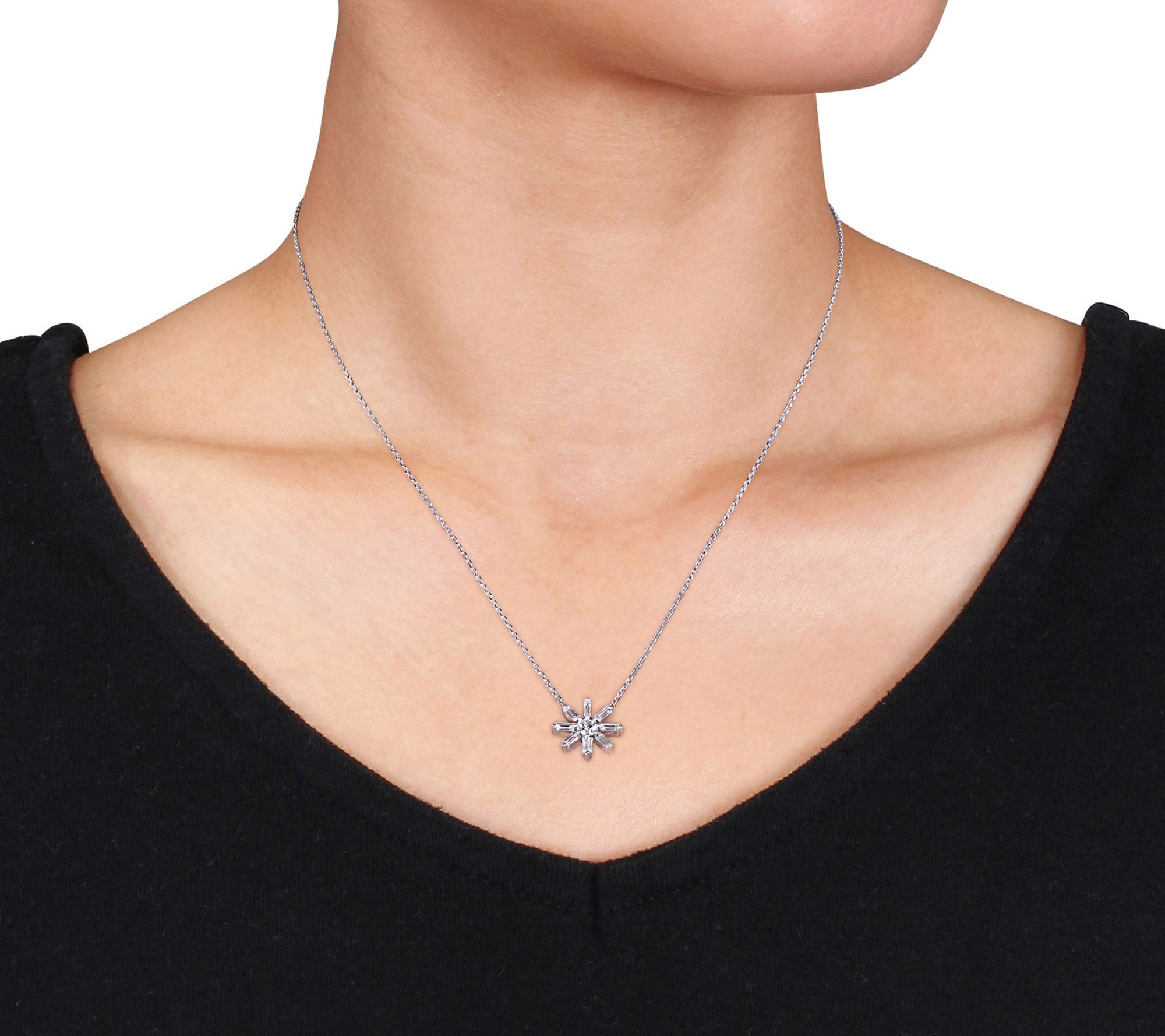 Affinity 5/8 cttw Diamond Flower Necklace, 14K