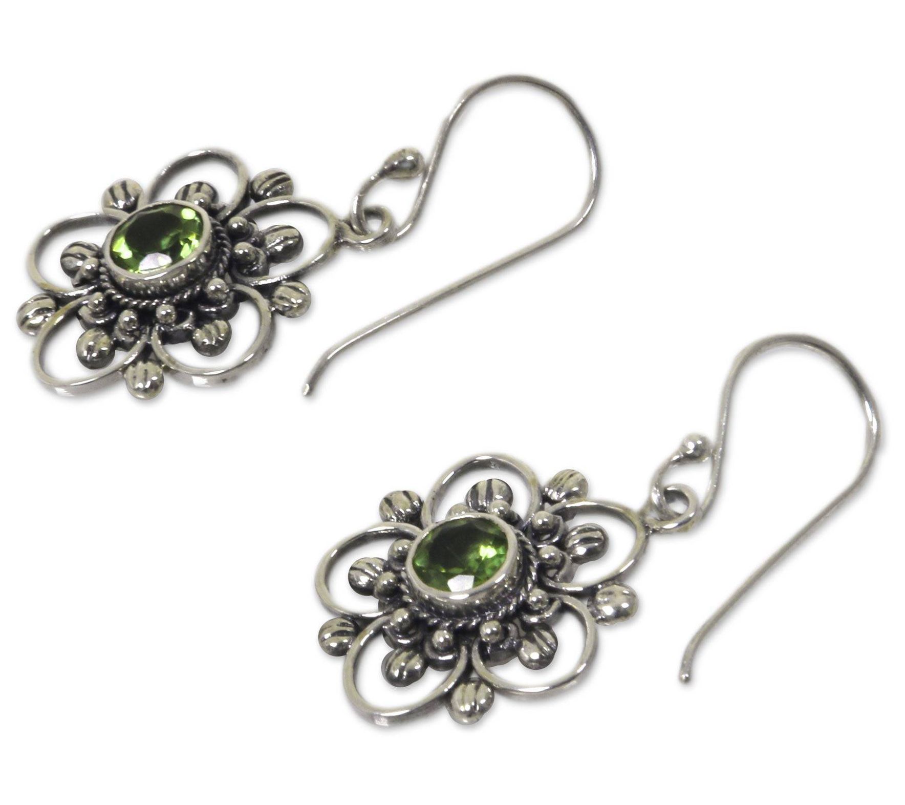 Novica Artisan Crafted Sterling 1.00 cttw Peridot Earrings