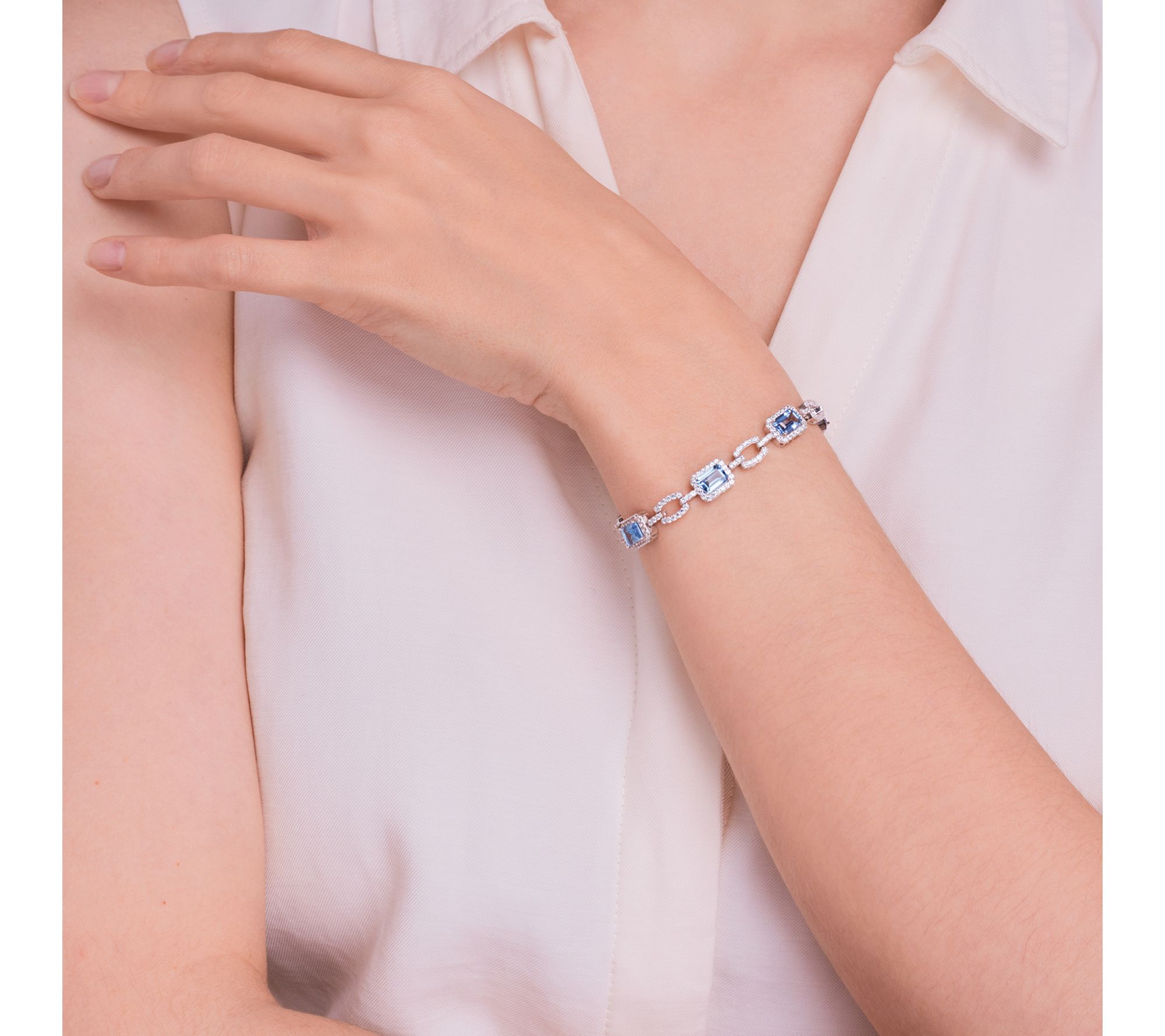 Affinity Gems Blue Topaz Link Bracelet, Sterling Silver