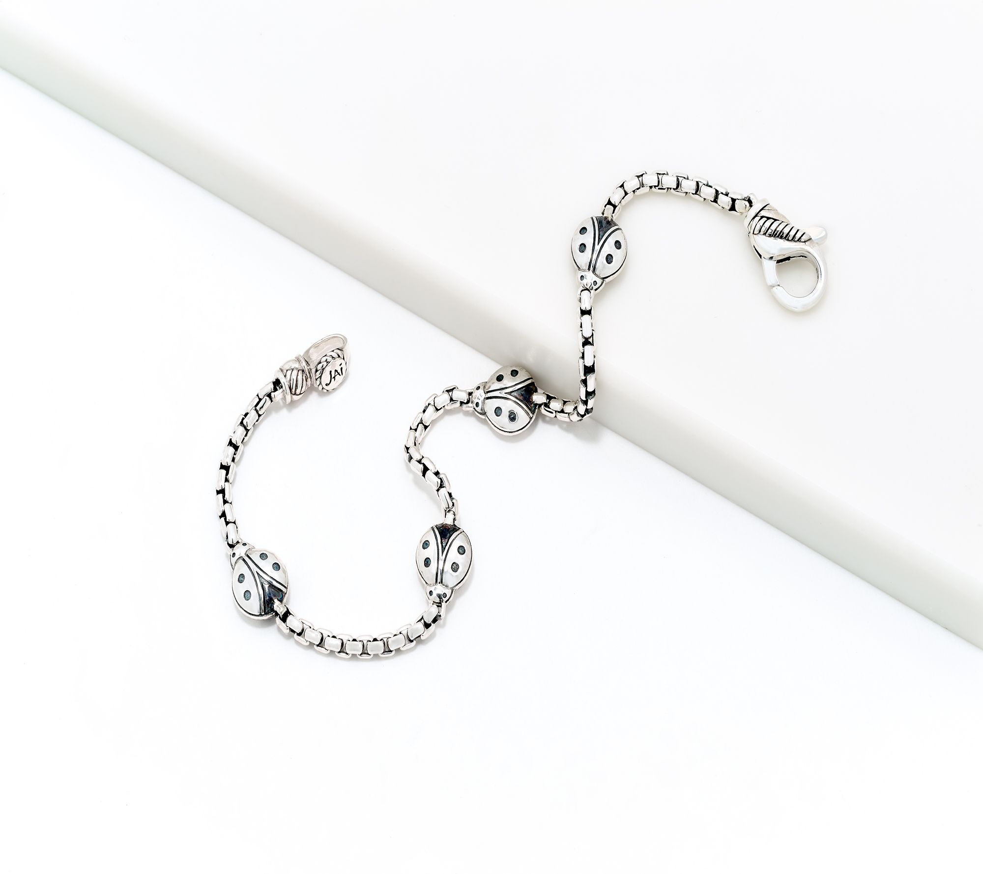 JAI Sterling Silver Symbols of Love Box Chain Station Bracelet