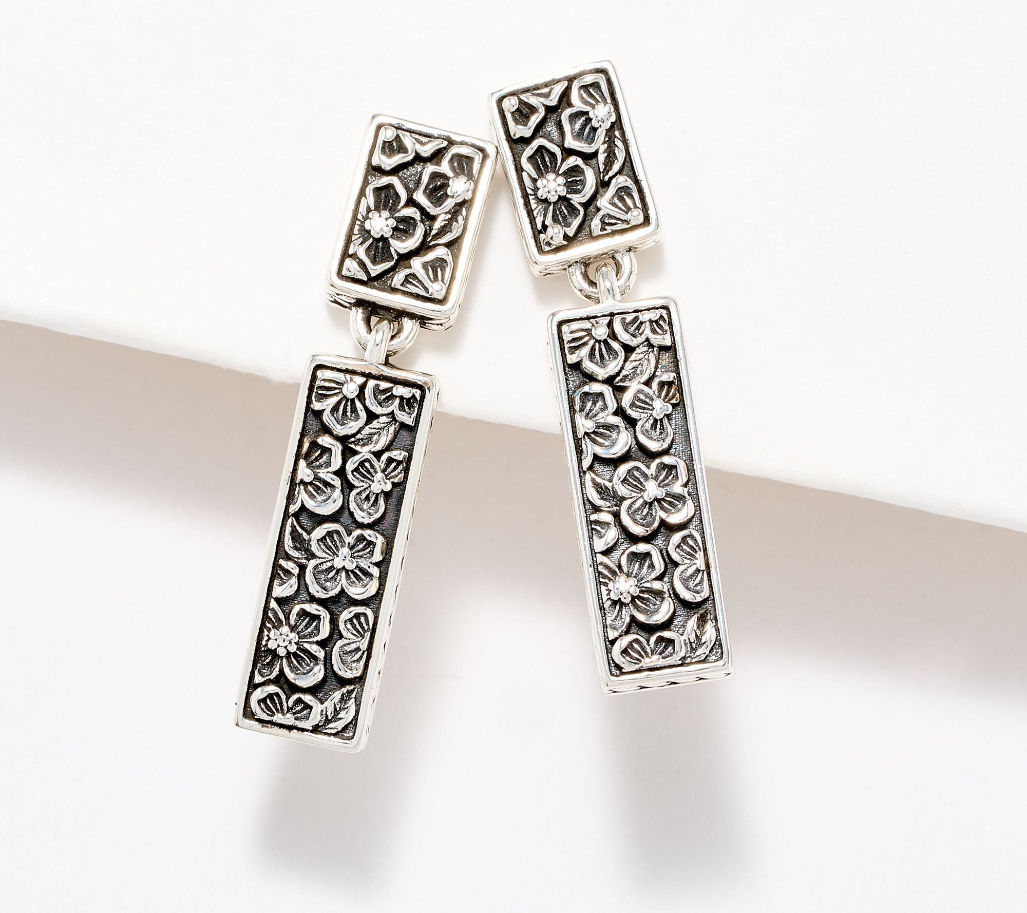 JAI Sterling Silver Heritage Texture 1