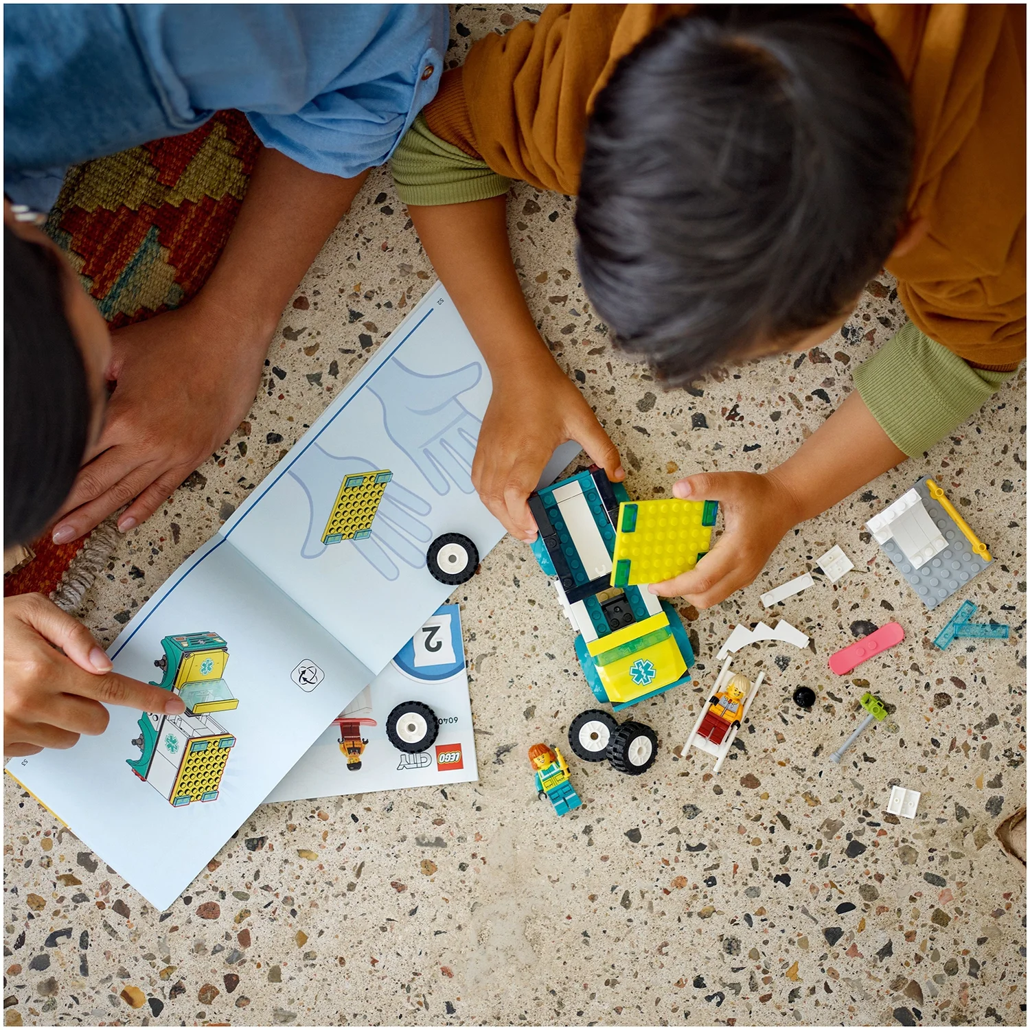 LEGO City Emergency Ambulance and Snowboarder Toys 60403