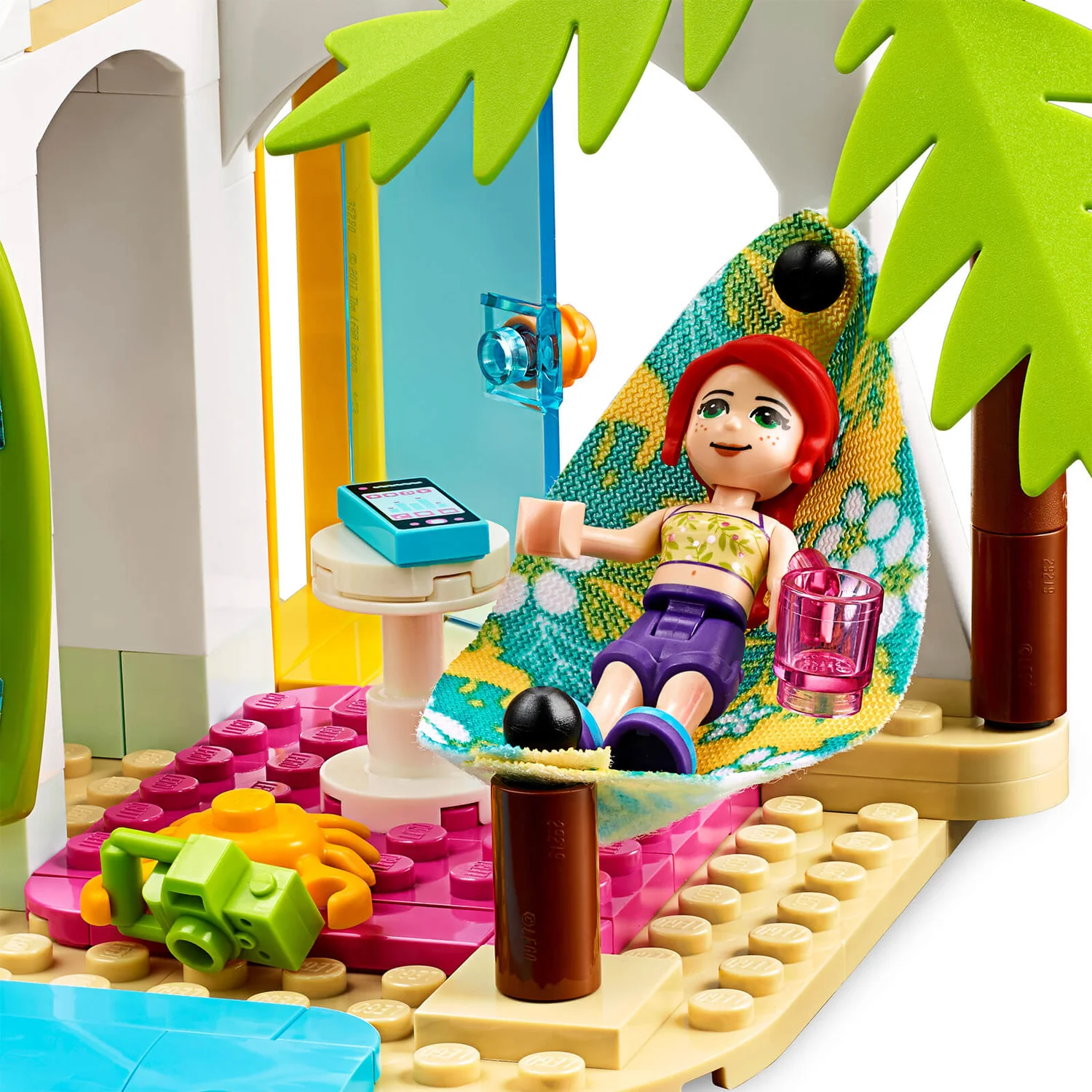 LEGO Friends: Beach House Mini Dollhouse Play Set (41428)