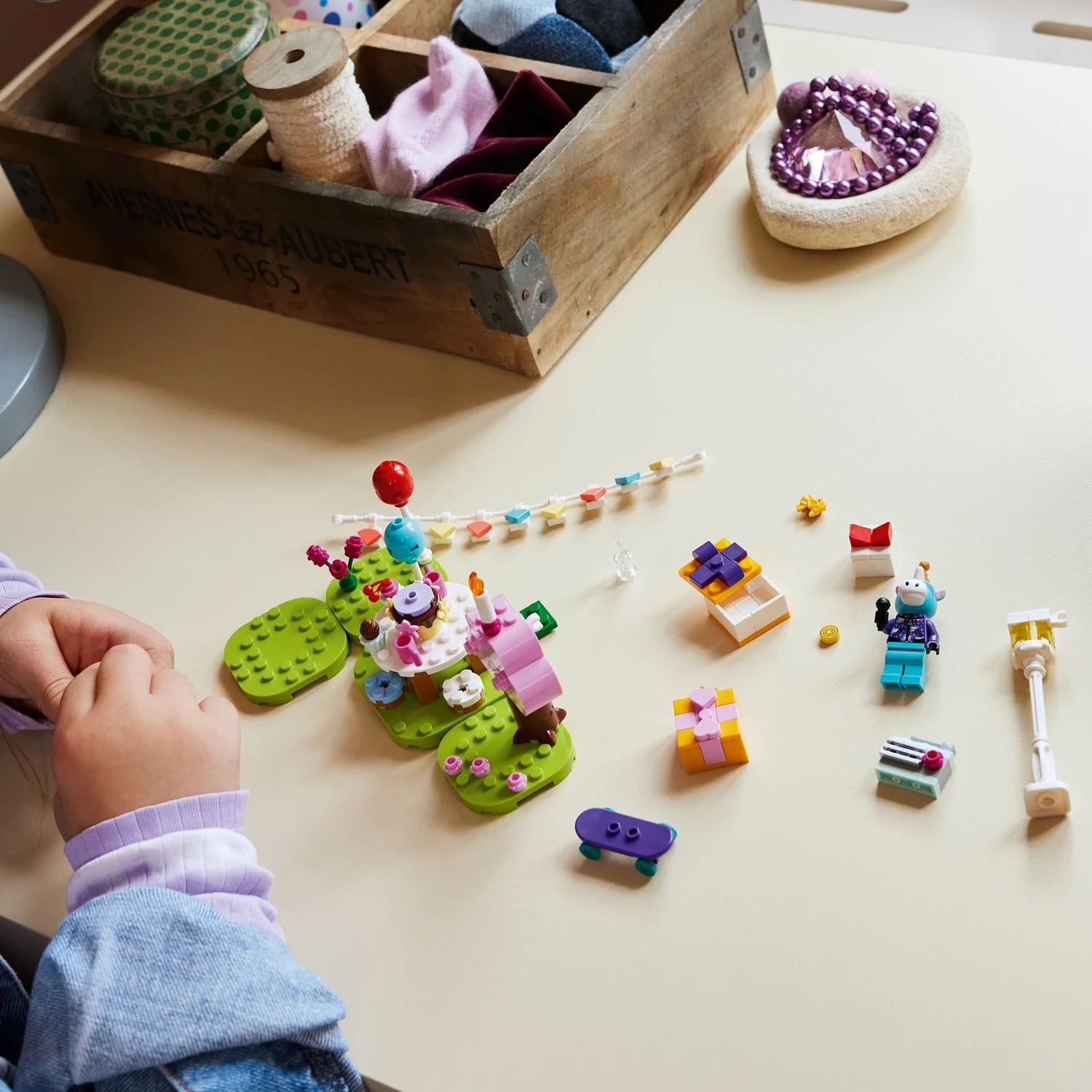 LEGO Animal Crossing Julian’s Birthday Party Creative Toy 77046