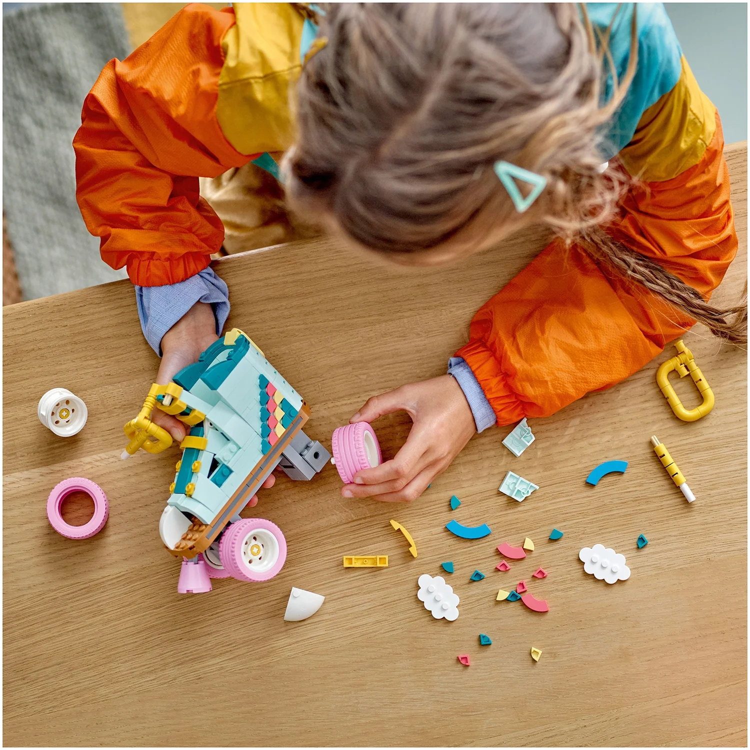 LEGO Creator 3in1 Retro Roller Skate & Toy Skateboard 31148