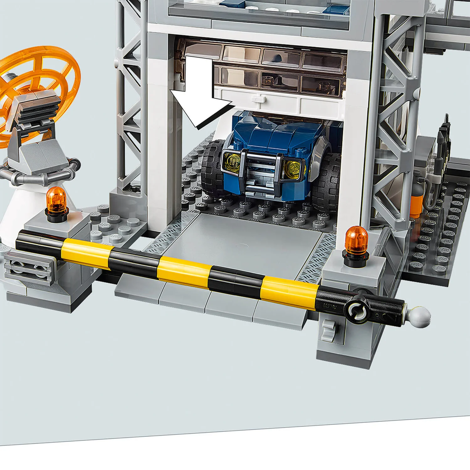 LEGO Marvel Avengers Compound Battle Set (76131)