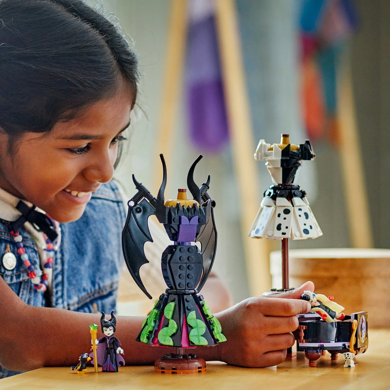 LEGO | Disney Villains Maleficent’s and Cruella De Vil’s Dresses 43262