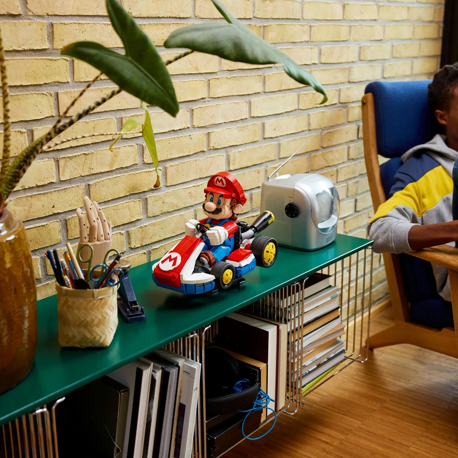 LEGO Mario Kart – Mario & Standard Kart Building Set 72037