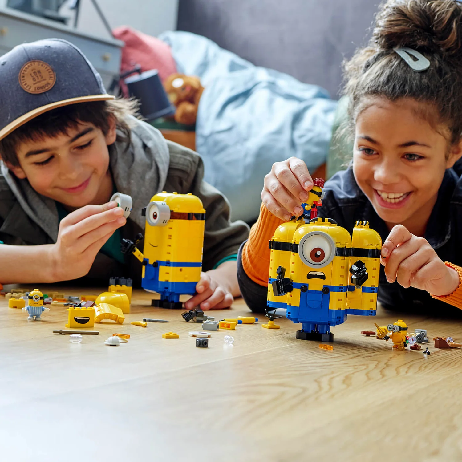 LEGO Minions: Brick-Built Minions: & Their Lair Set (75551)