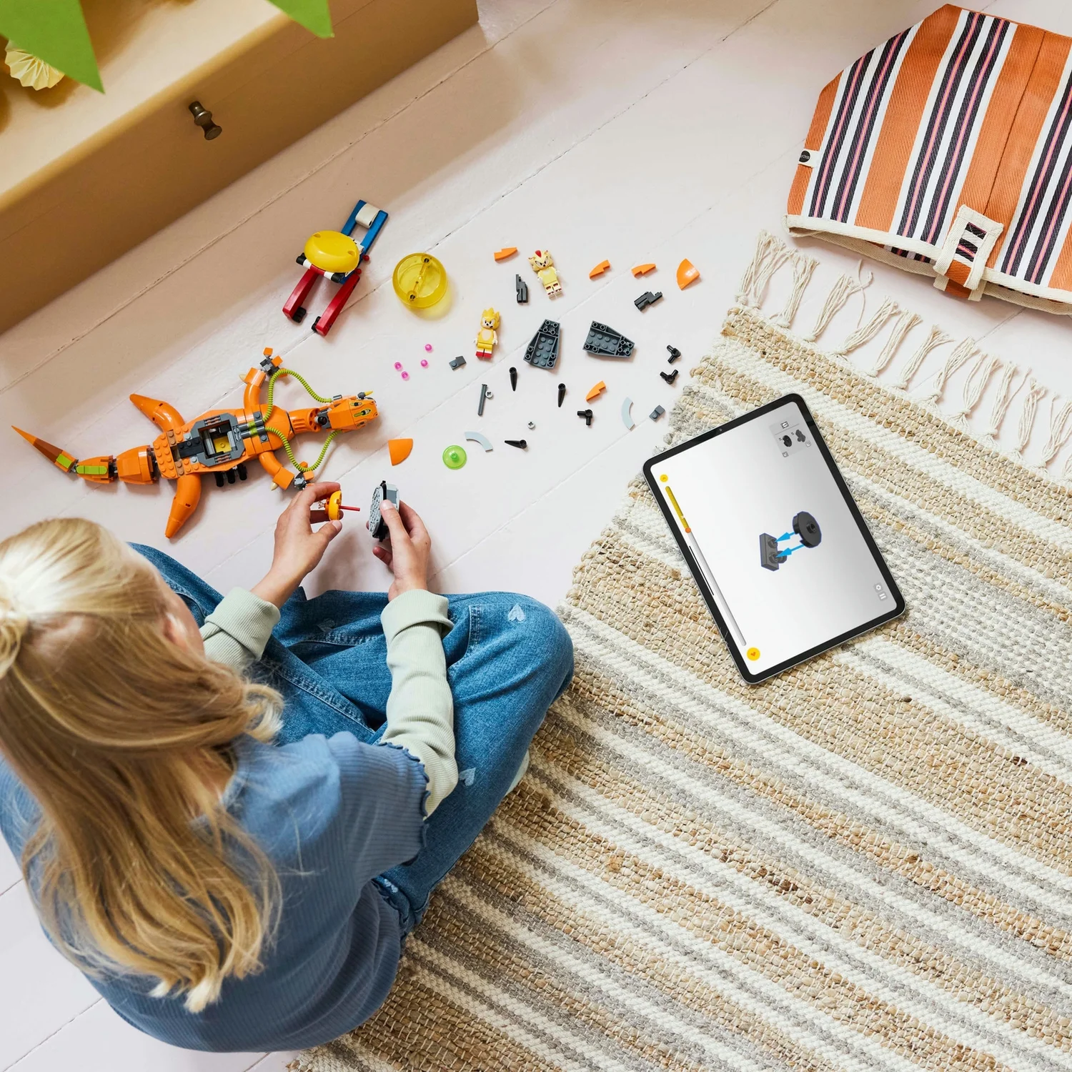 LEGO Sonic the Hedgehog Super Shadow vs. Biolizard Set 77003