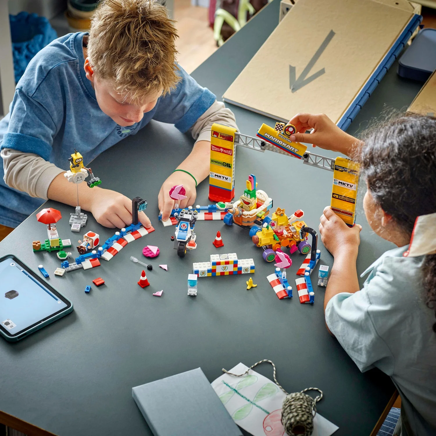 LEGO Super Mario: Mario Kart – Baby Peach & Grand Prix Set 72036