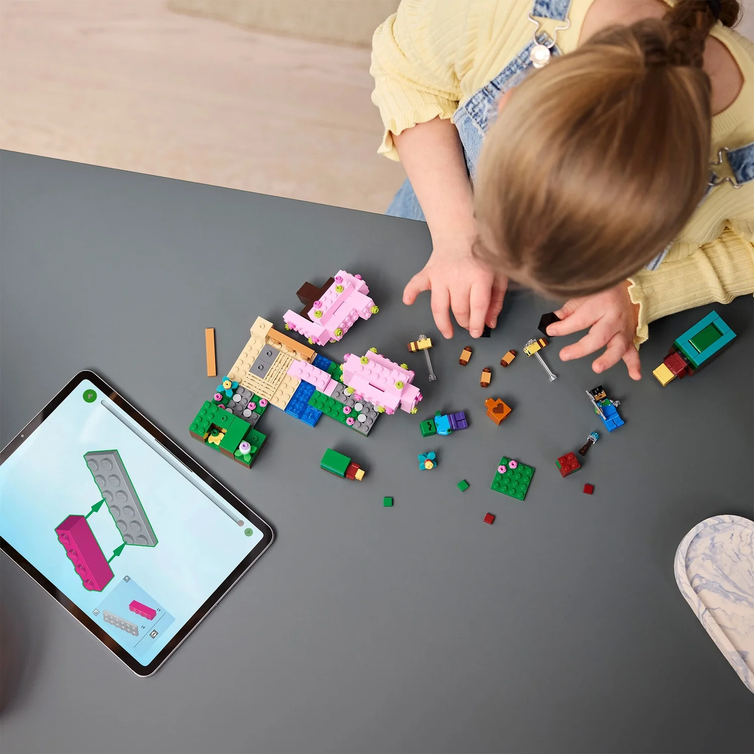 LEGO Minecraft The Cherry Blossom Garden Building Toy 21260