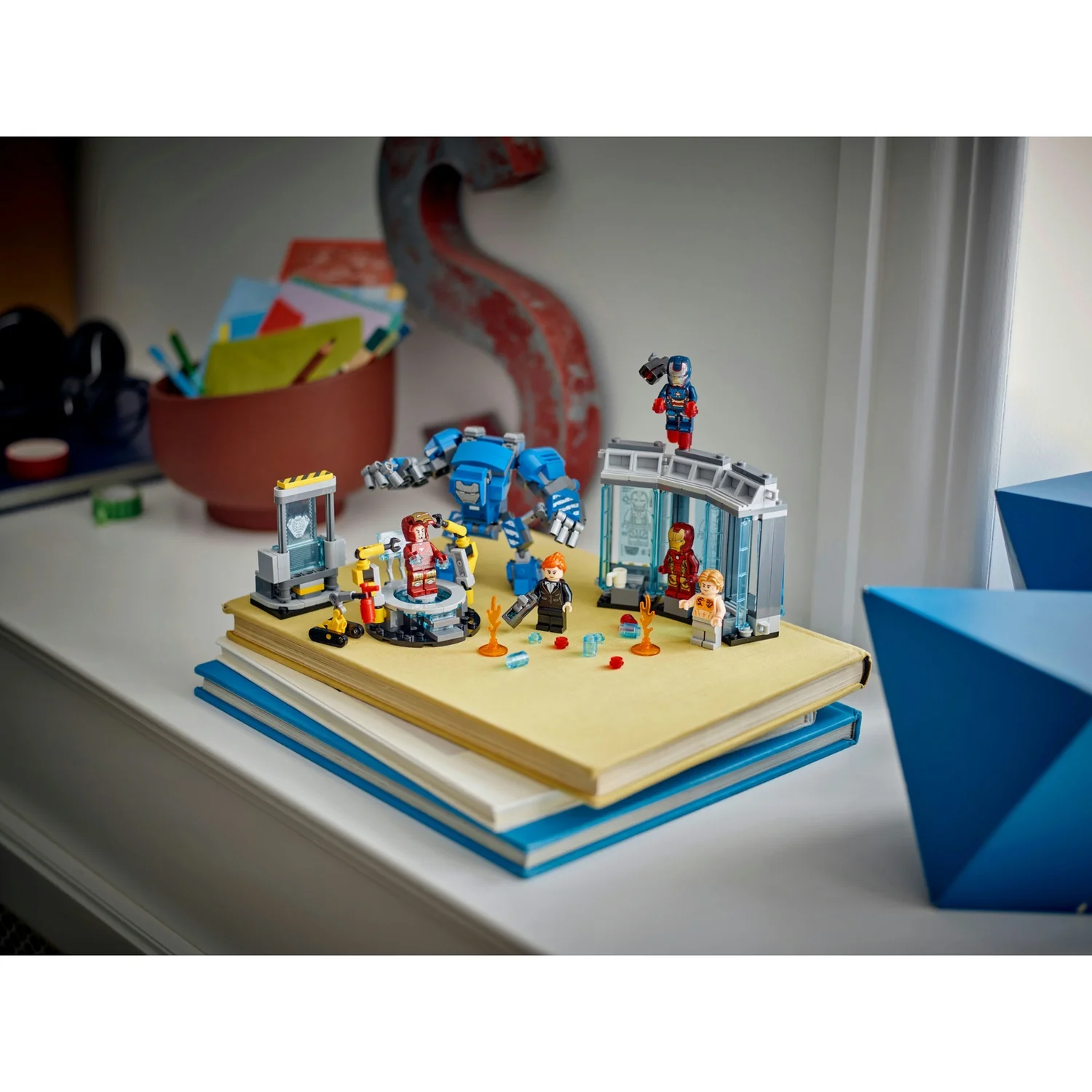 LEGO Marvel Iron Man’s Laboratory: Hall of Armour Set 76315