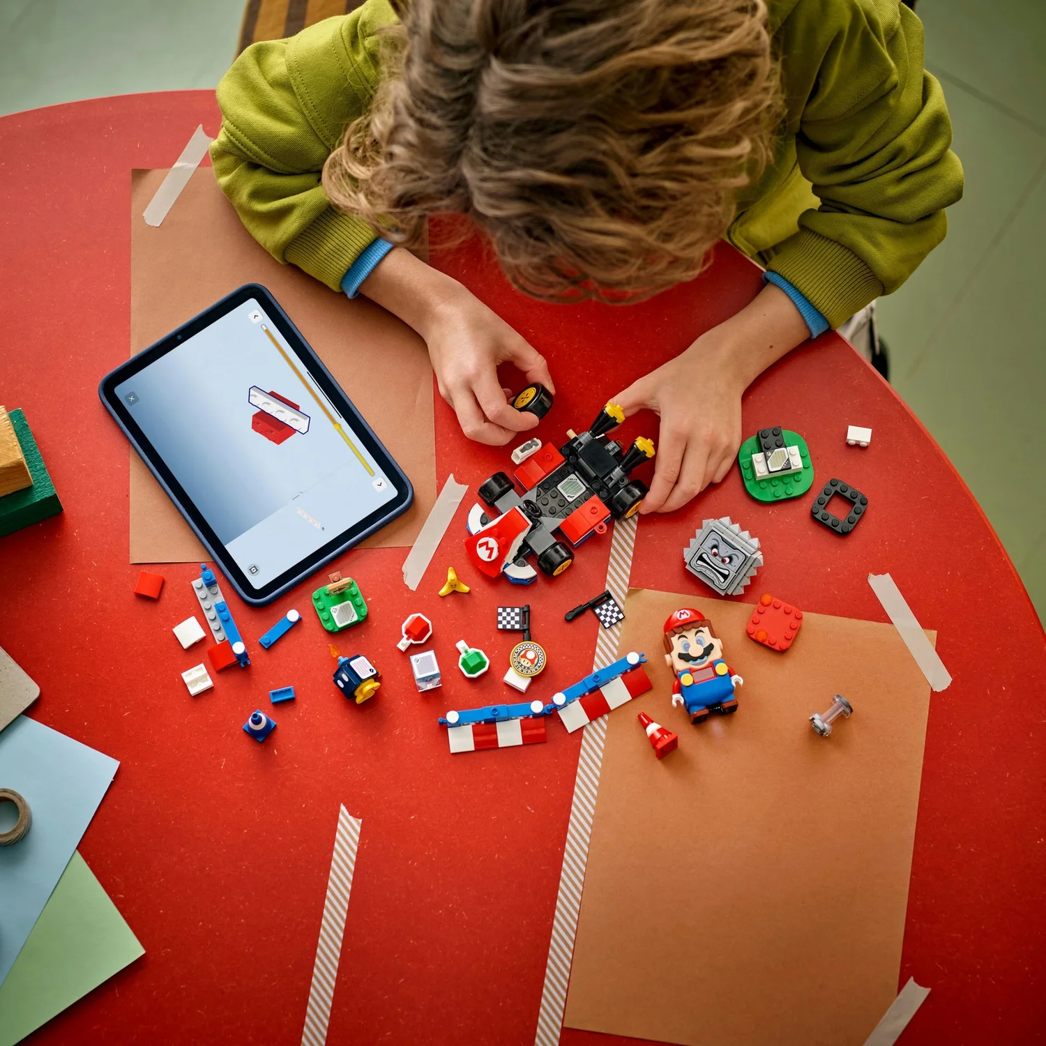 LEGO® Super Mario™: Mario Kart™ – Interactive LEGO® Mario™ & Standard Kart 72043