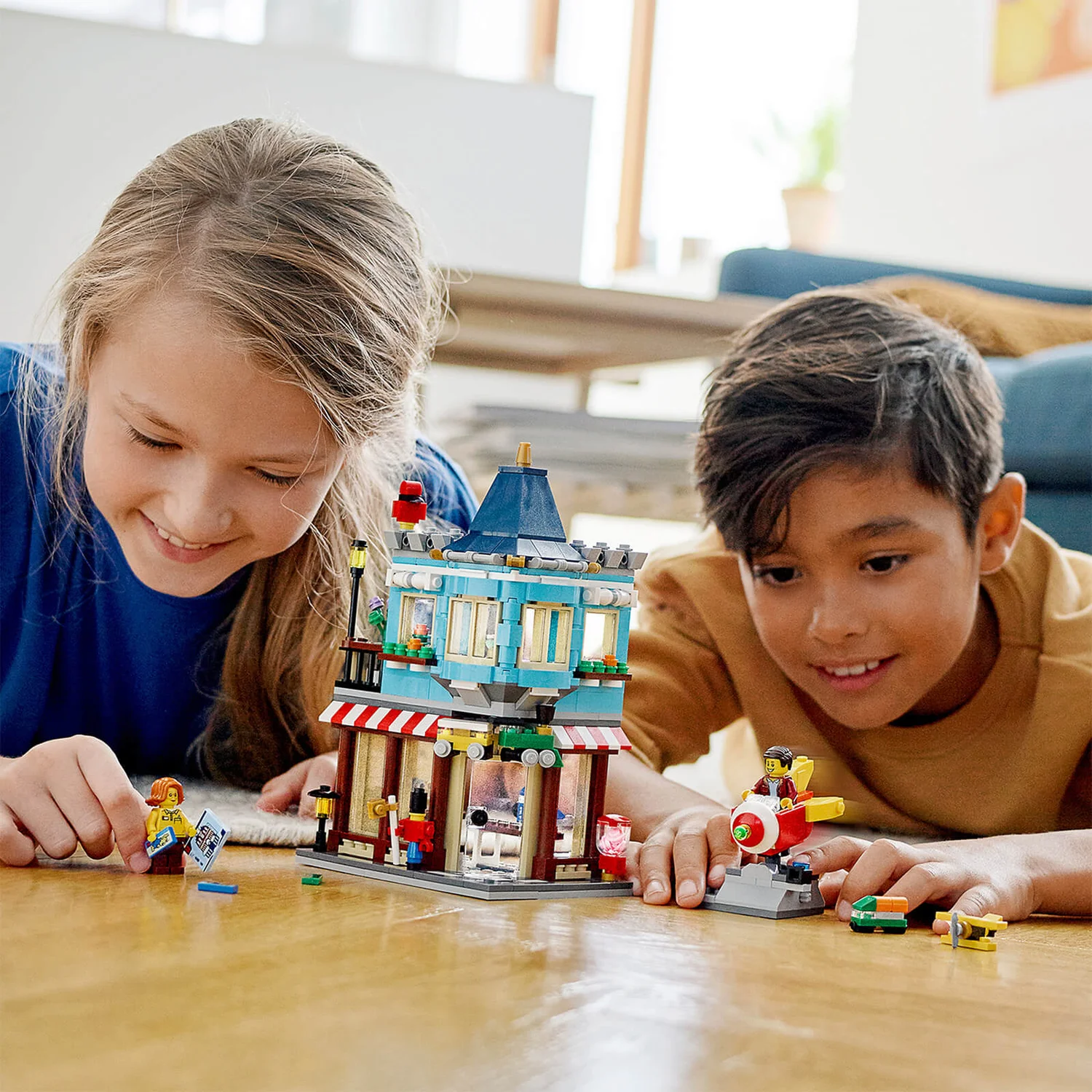 LEGO Creator: 3in1 Townhouse Toy Store Construction Set (31105)