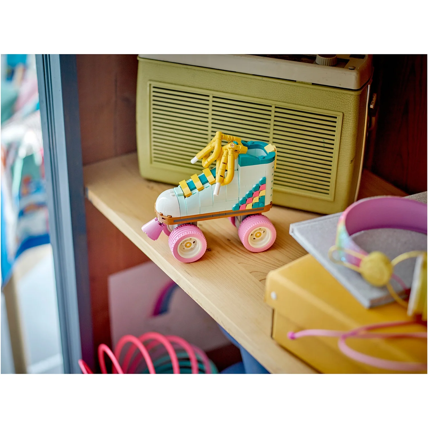 LEGO Creator 3in1 Retro Roller Skate & Toy Skateboard 31148