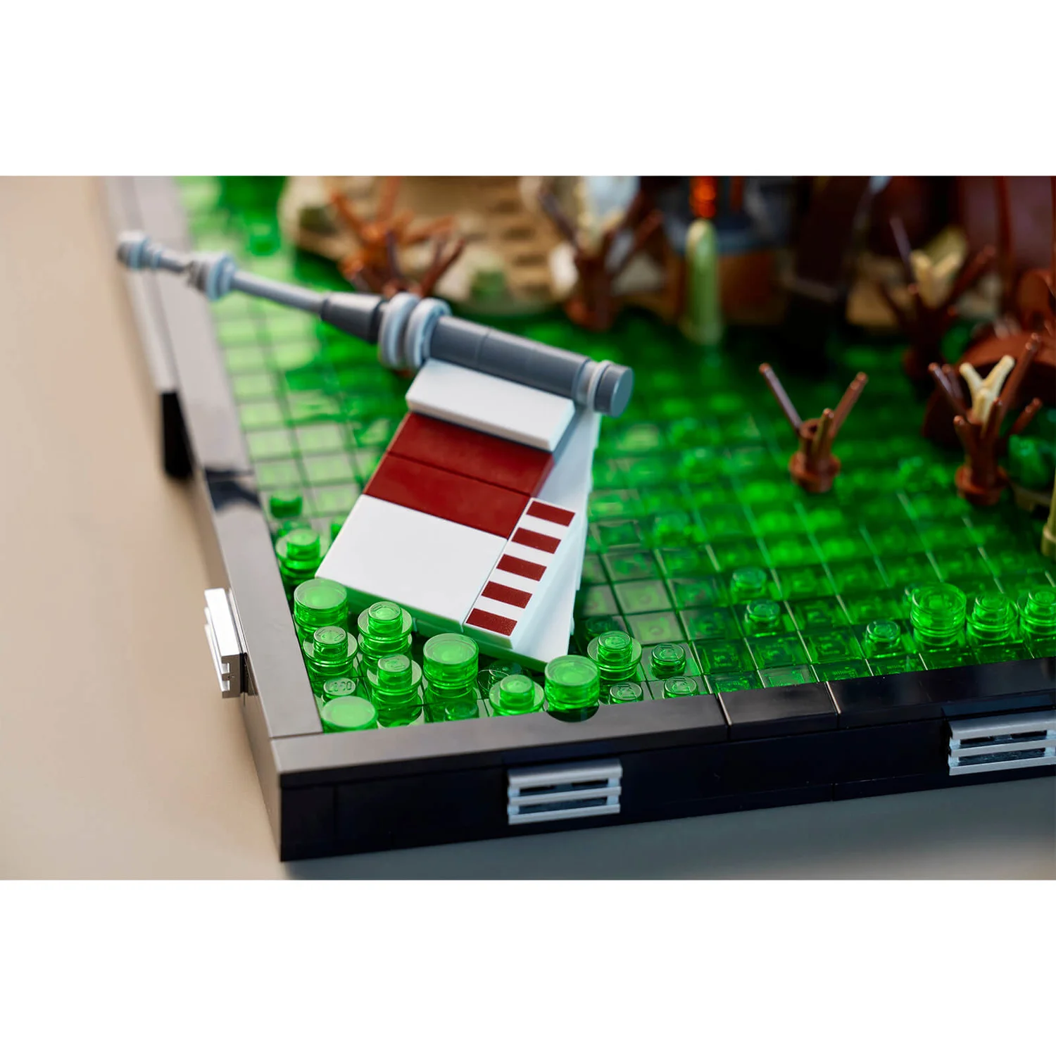 LEGO Star Wars Dagobah Jedi Training Diorama (75330)