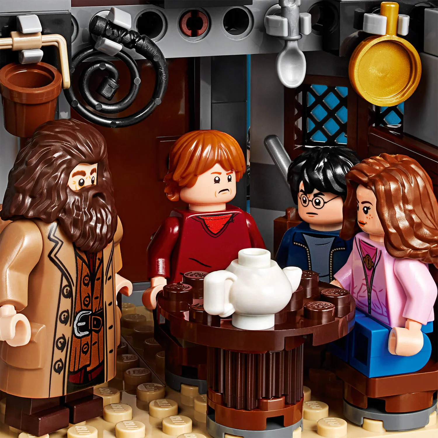 LEGO Harry Potter: Hagrids Hut Hippogriff Rescue Set (75947)