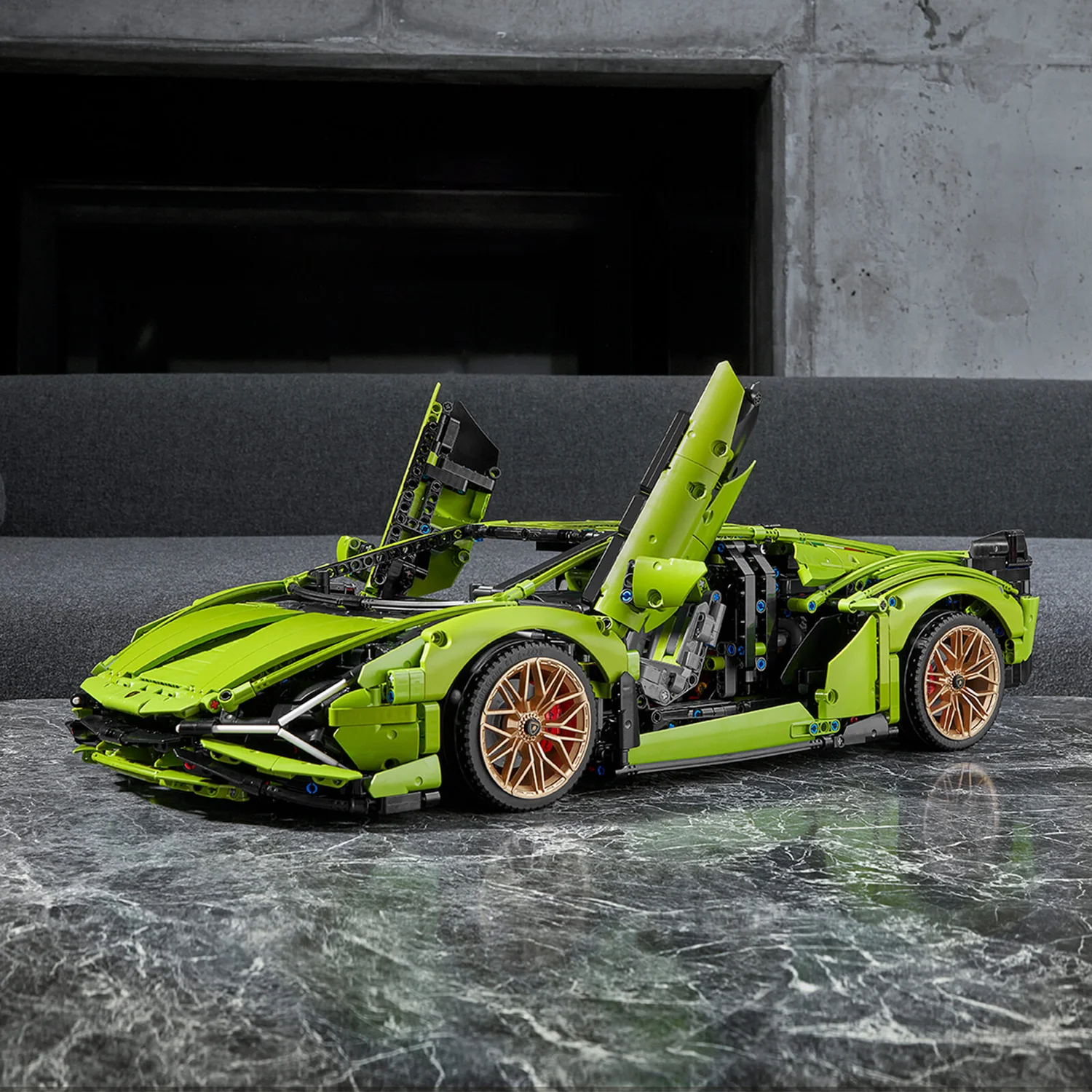 LEGO Technic: Lamborghini Sián FKP 37 Car Model (42115)