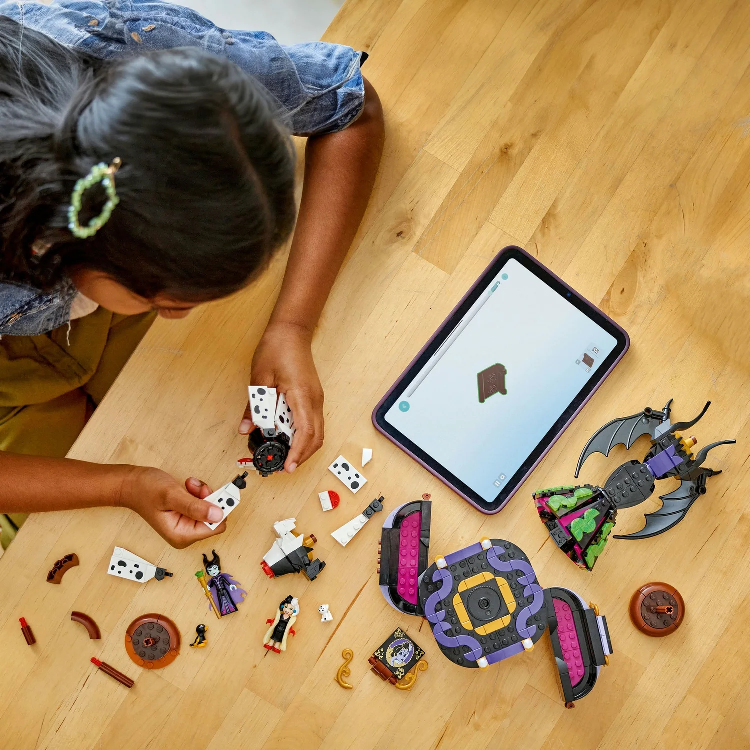 LEGO | Disney Villains Maleficent’s and Cruella De Vil’s Dresses 43262