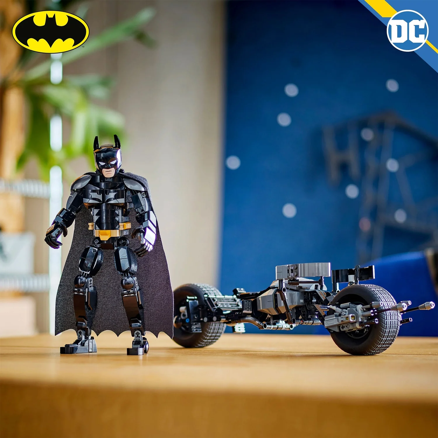 LEGO DC Batman: Batman Construction Figure & the Bat-Pod Bike 76273