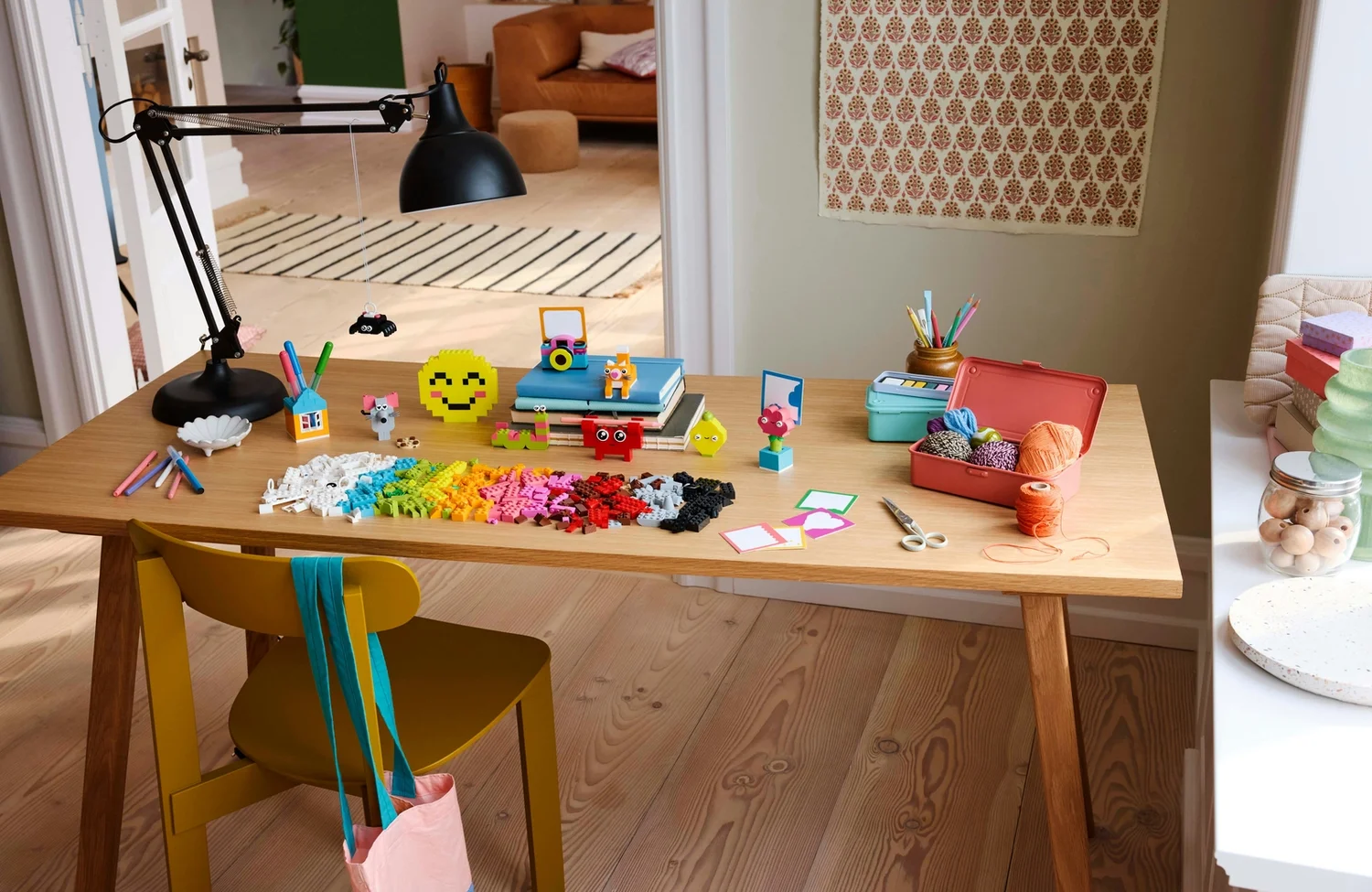 LEGO Classic Creative Happy Box Creative Toys Set 11042