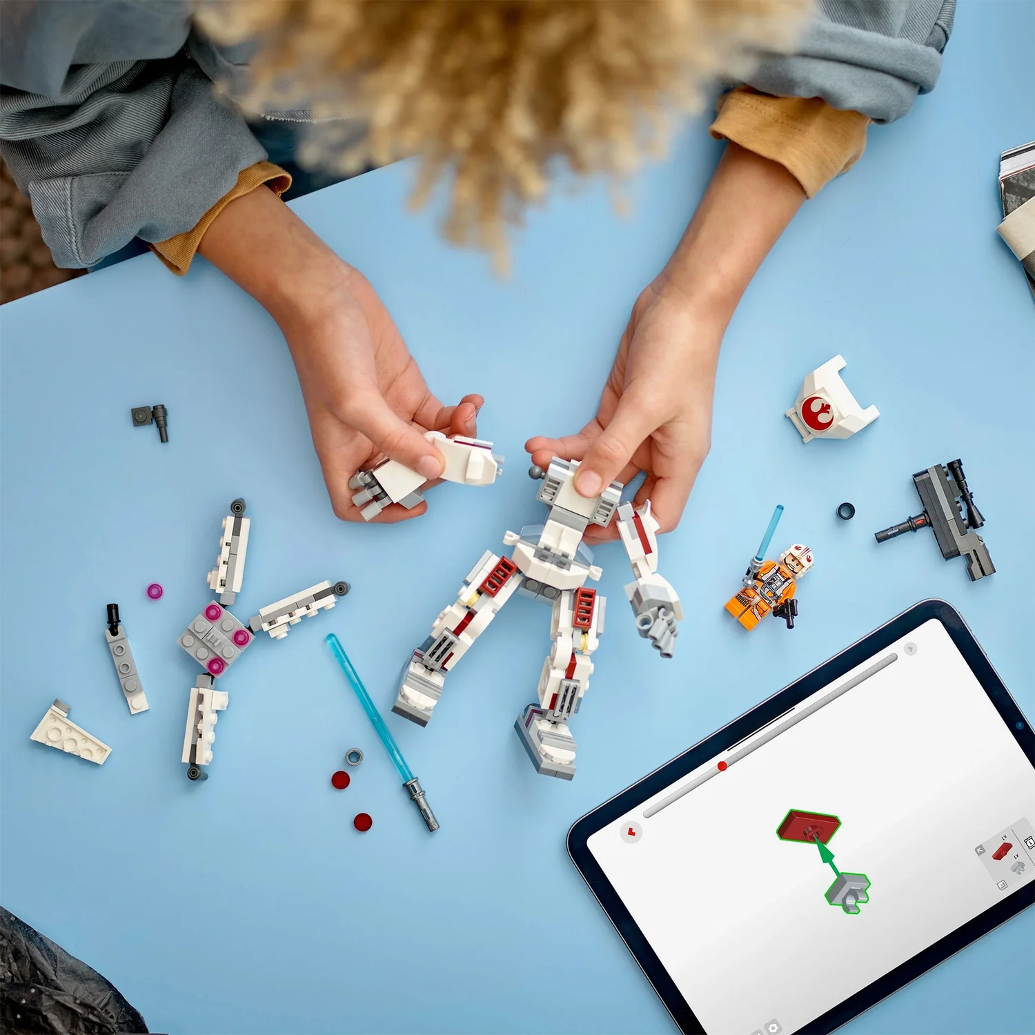 LEGO Star Wars Luke Skywalker X-Wing Mech Building Toy 75390