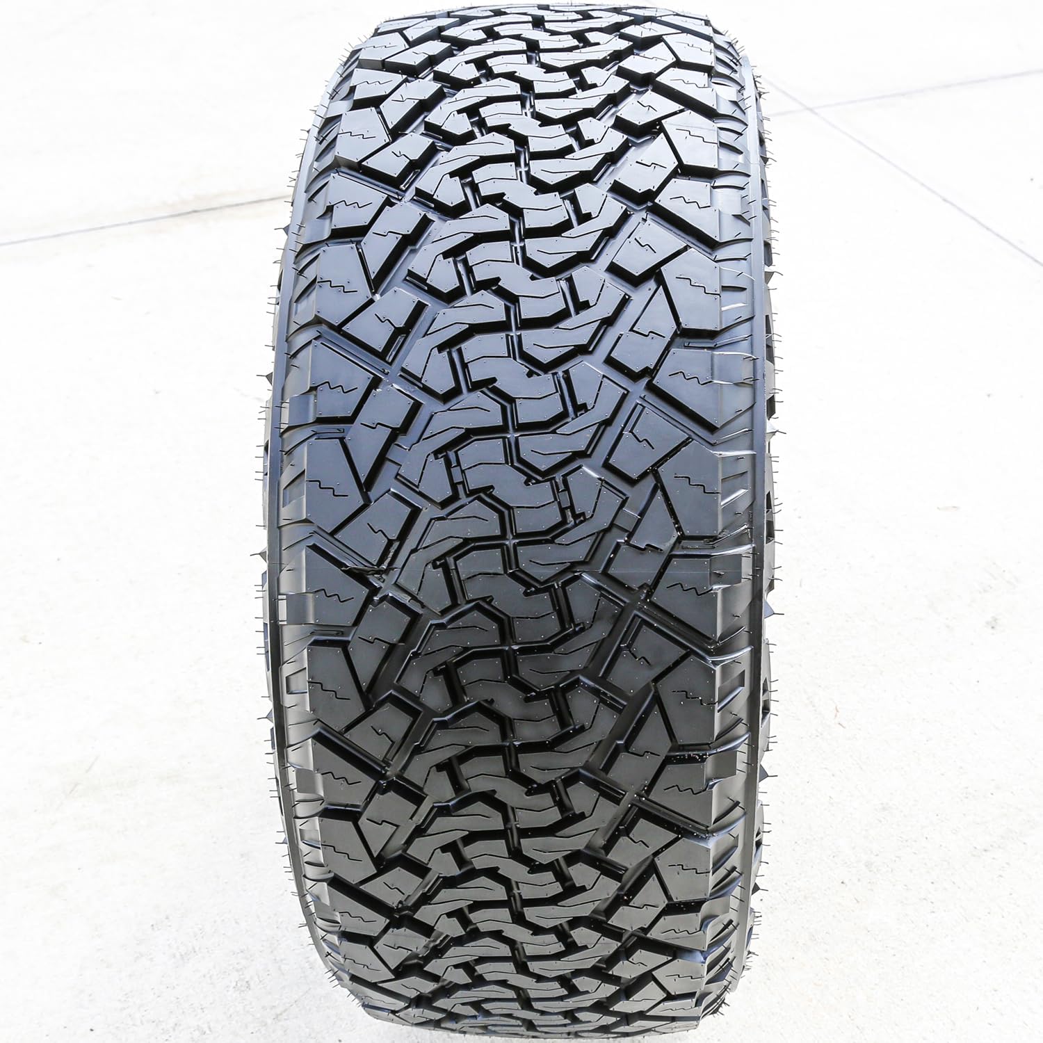 Venom Power Terra Hunter X/T XT All-Terrain Mud Light Truck Radial Tire-35X12.50R20LT 35X12.50X20 35X12.50-20 121R Load Range E LRE 10-Ply BSW Black Side Wall