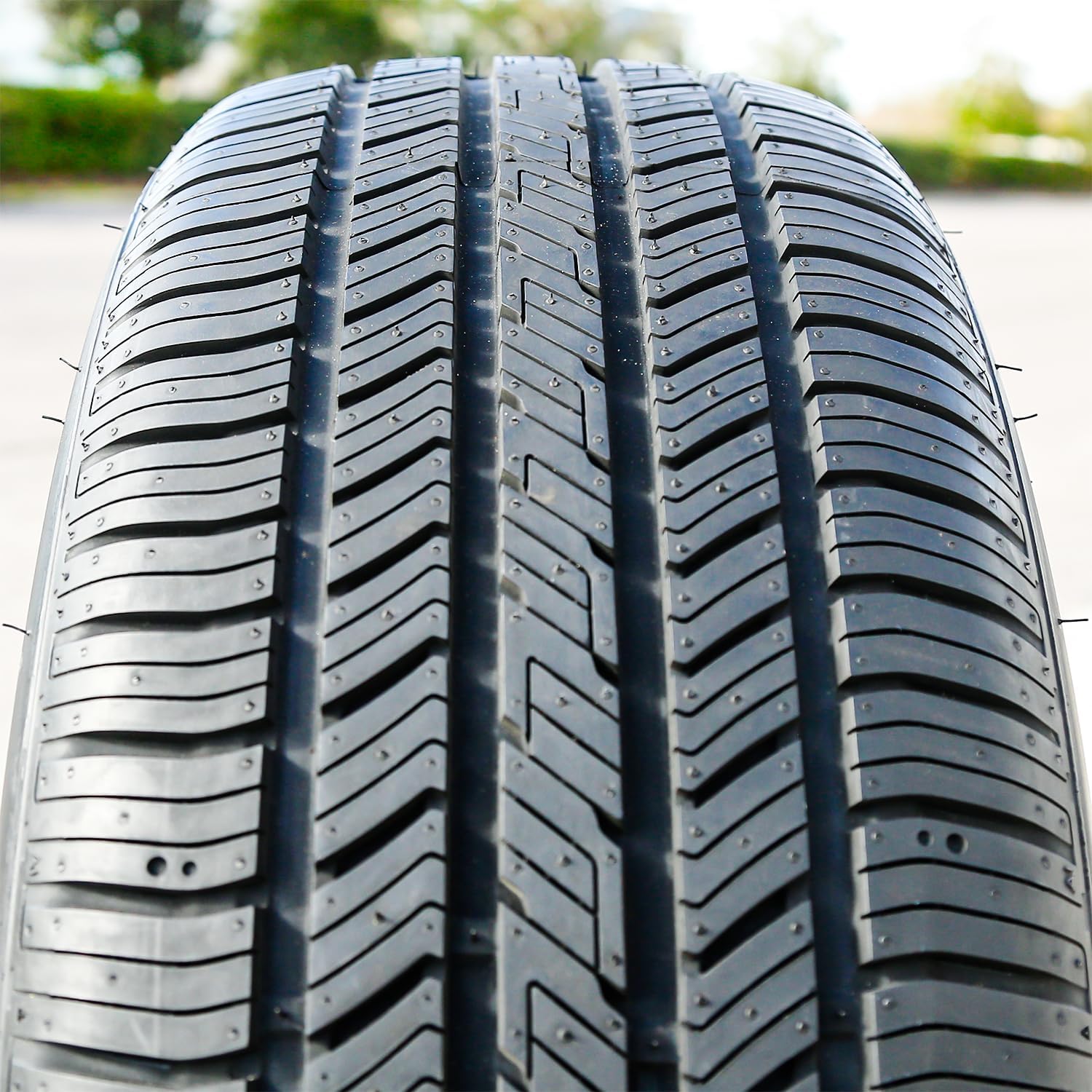 Hankook Kinergy ST (H735) all_ Season Radial Tire-235/75R15 105T
